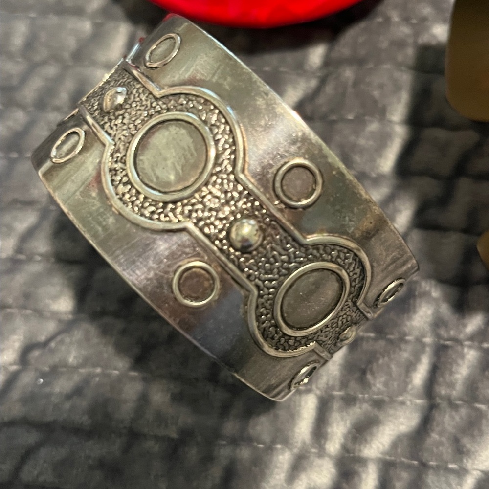 Assorted bracelets - image 2